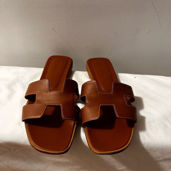 Hermès Oran Brown slides! Size 9 Great on any summer day! - Picture 6 of 8